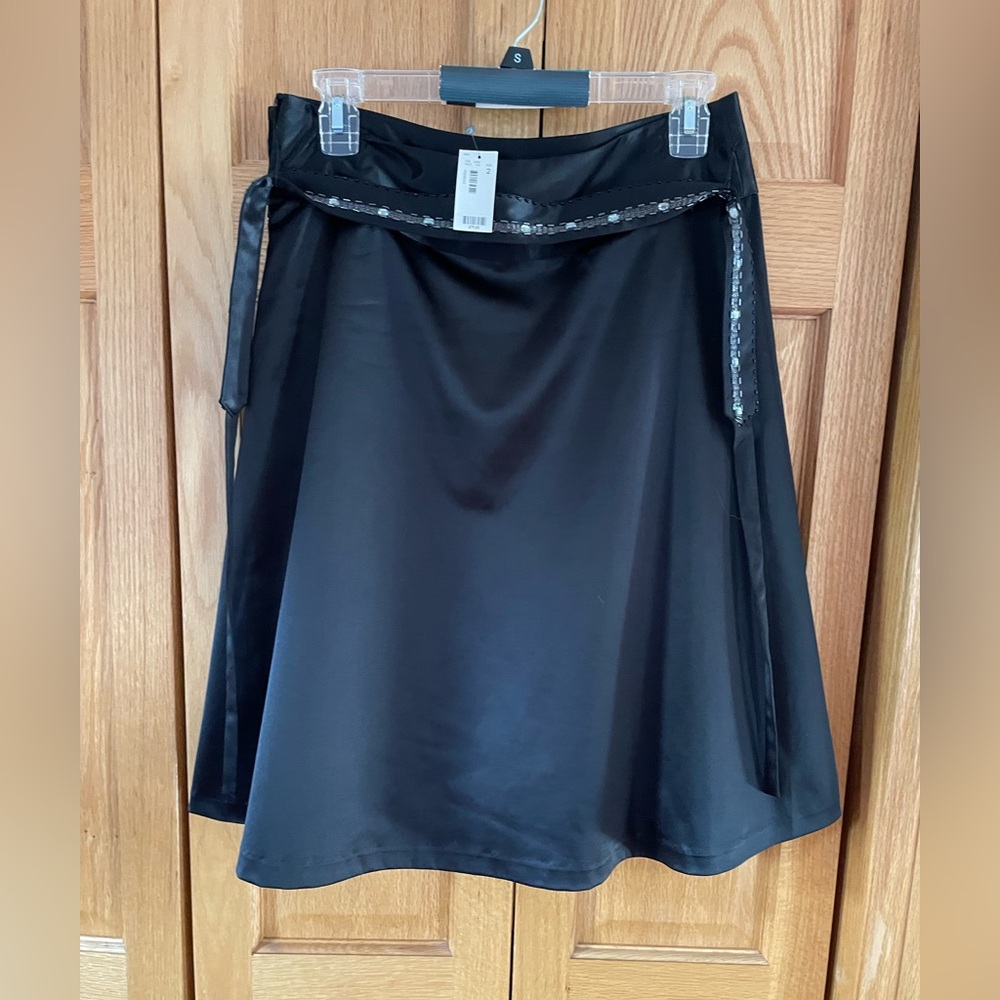 The limited skirt size 2